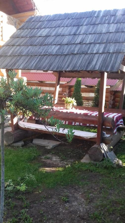 Затишний Будиночок Bukovets Eksteriør billede