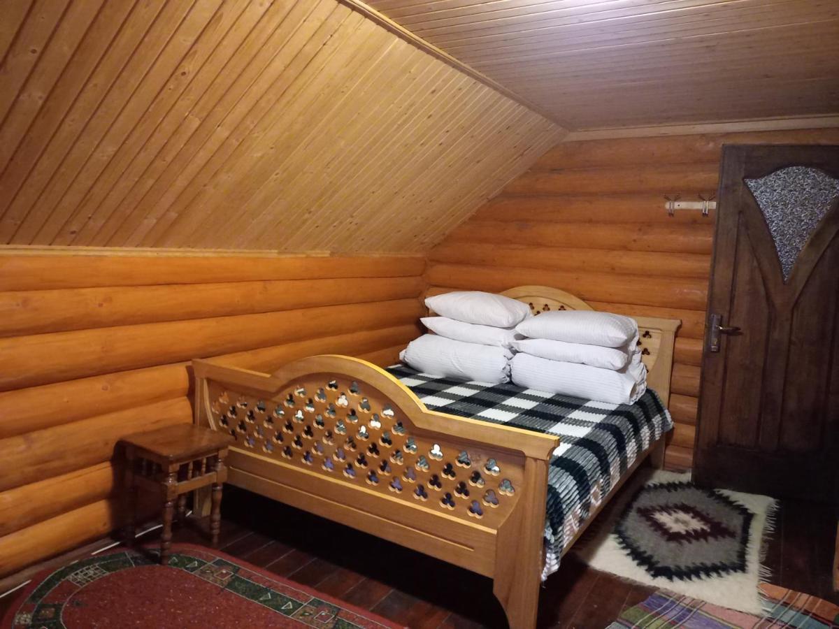 Затишний Будиночок Bukovets Eksteriør billede