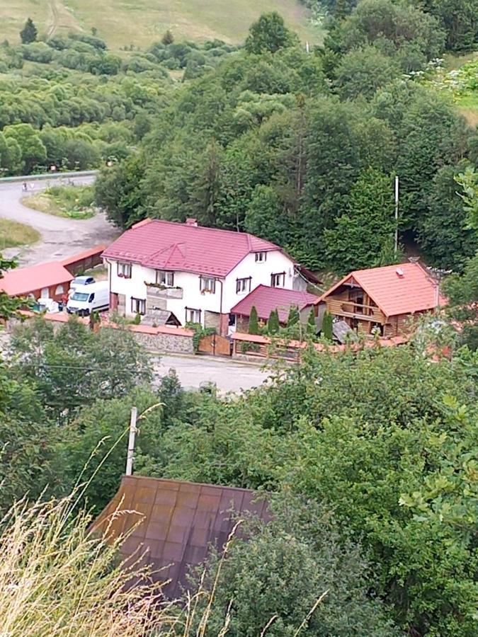 Затишний Будиночок Bukovets Eksteriør billede